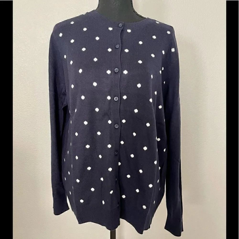 NWT Classic Ribbed Button-Front Cardigan